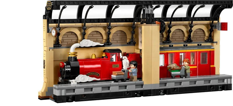 Lego Harry Potter Book Nook: Hogwarts Express